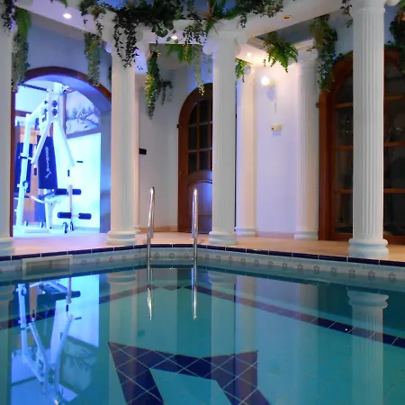 Hotell Melany 4*
